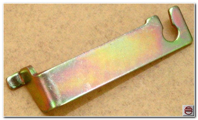 CARRIAG FASTENR for SINGER Knitting Machine 360.260.280 07241201