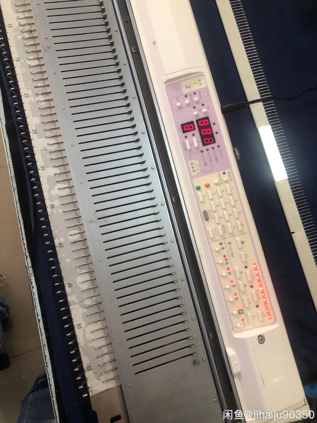 Brother KH270 Chunky Electronic Knitting Machine - Image 5