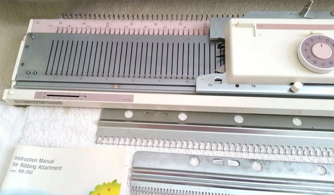 KR260 Ribbing Attachment for KH260 chunky Knitting Machine - Image 3